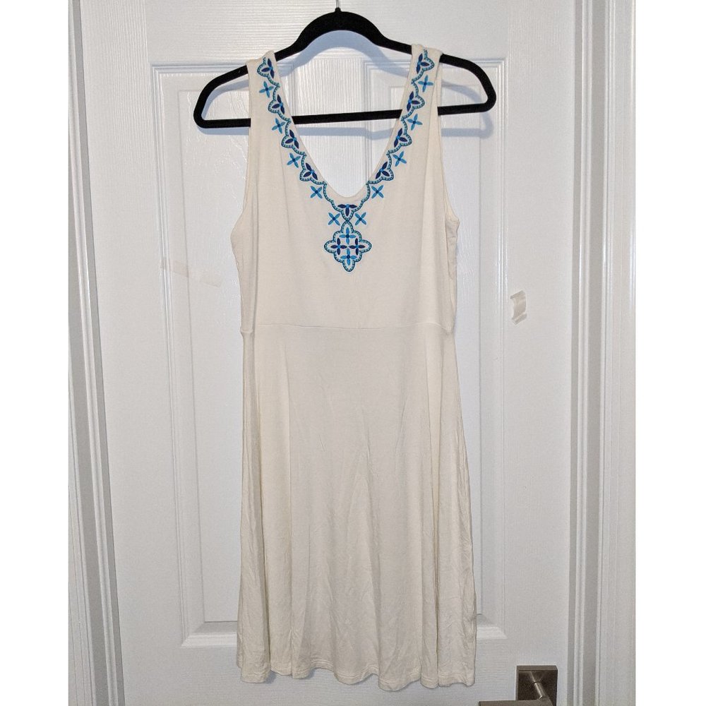 Green Dragon White Dress